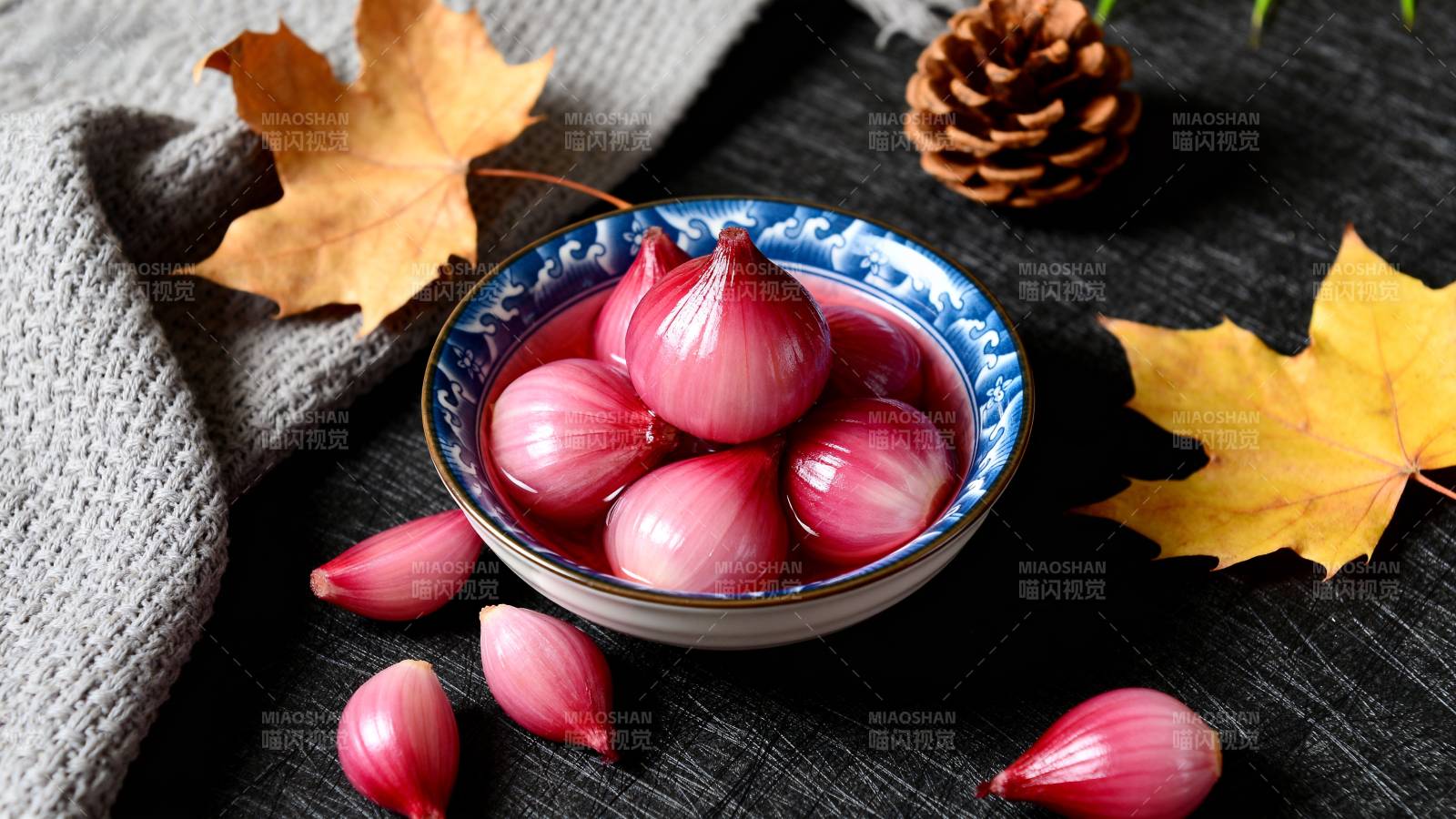 秋日红葱静物图片