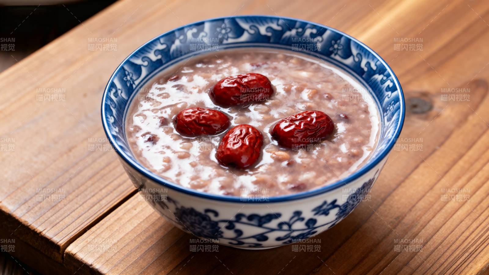 红枣粥 暖心暖胃图片