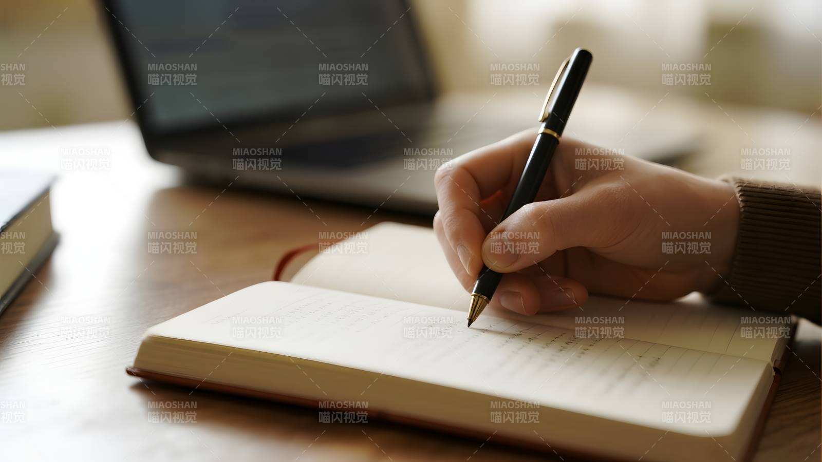 执笔书写笔记图片