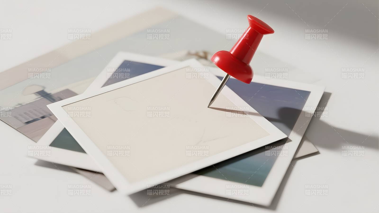 照片与红色图钉图片