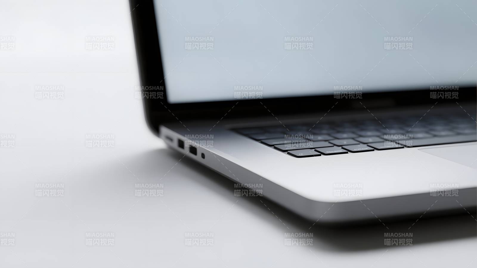 笔记本电脑特写图片