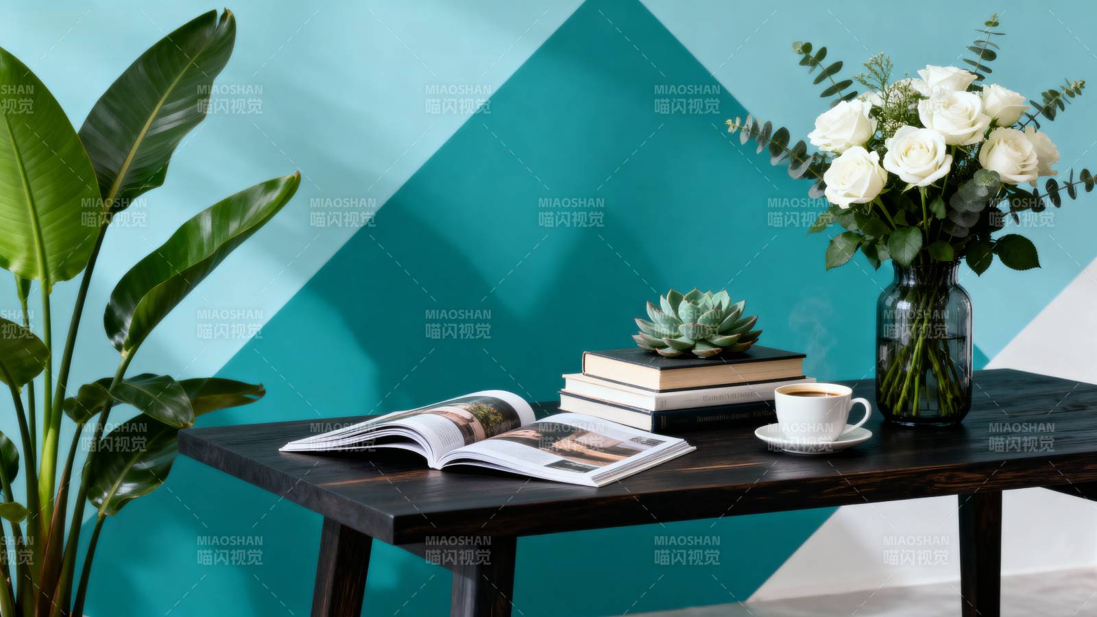 绿意盎然的家居一角图片