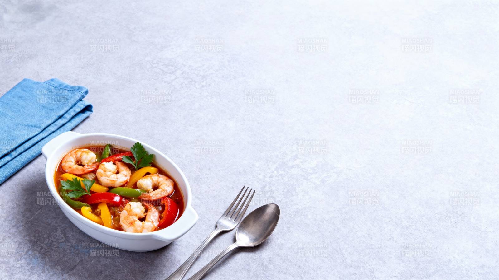 虾仁彩椒煲图片