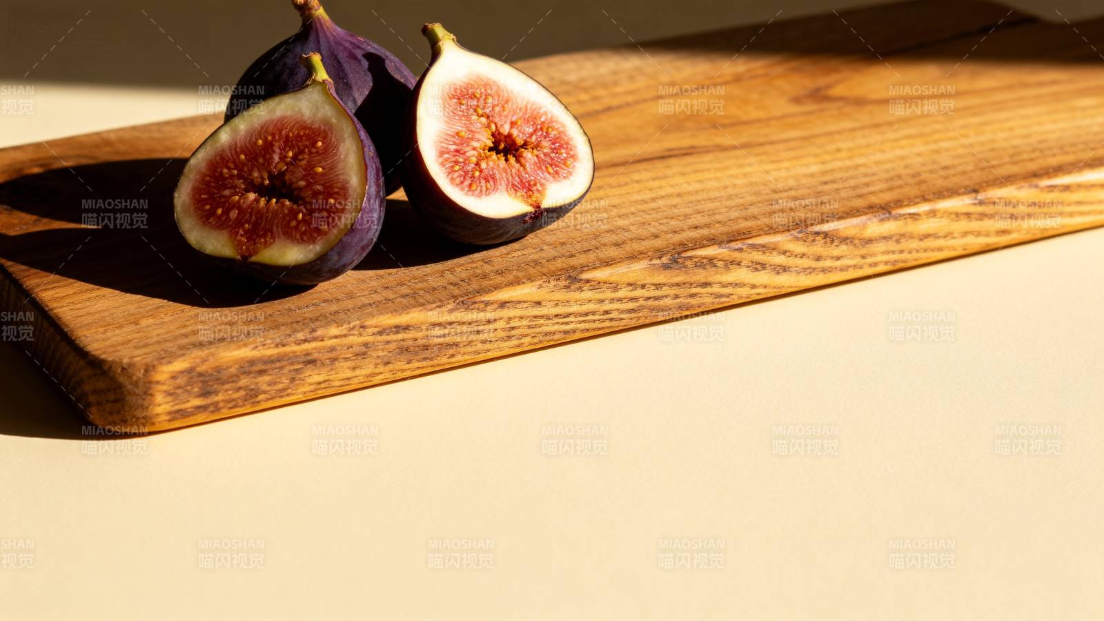 切开的无花果图片