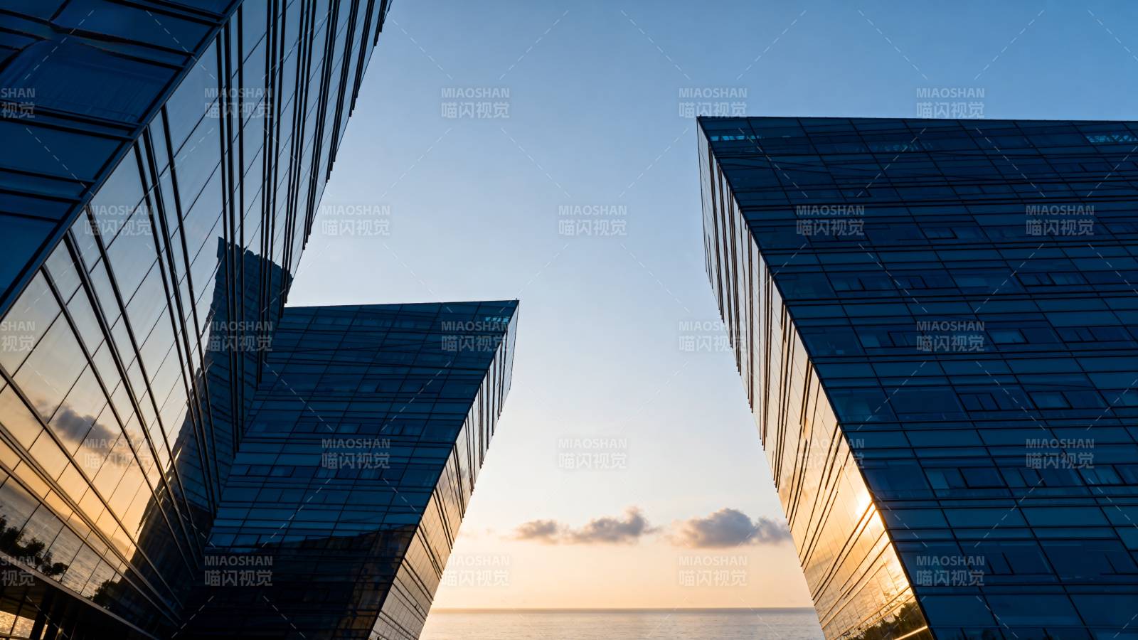 现代建筑剪影图片