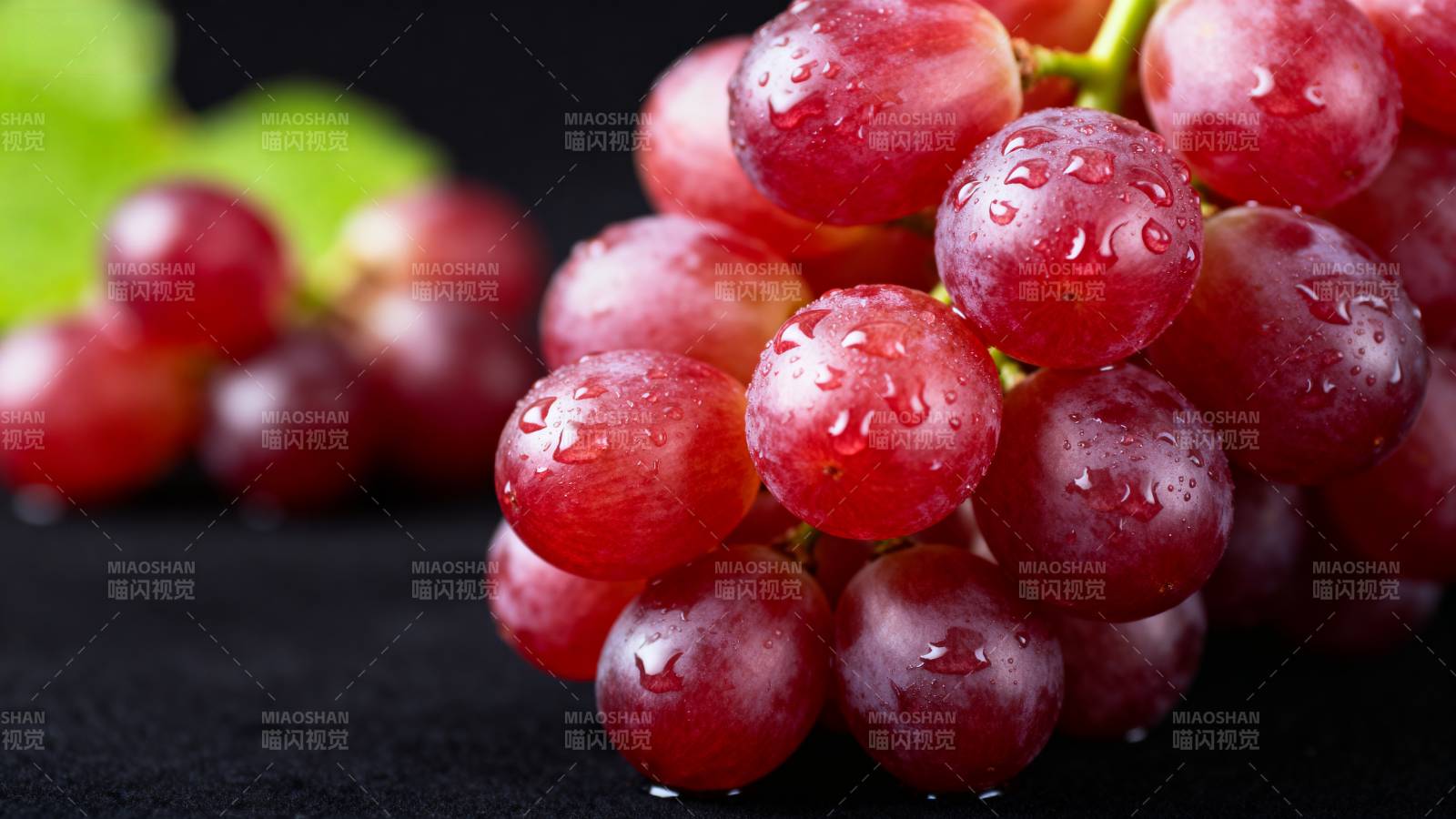 晶莹红葡萄图片