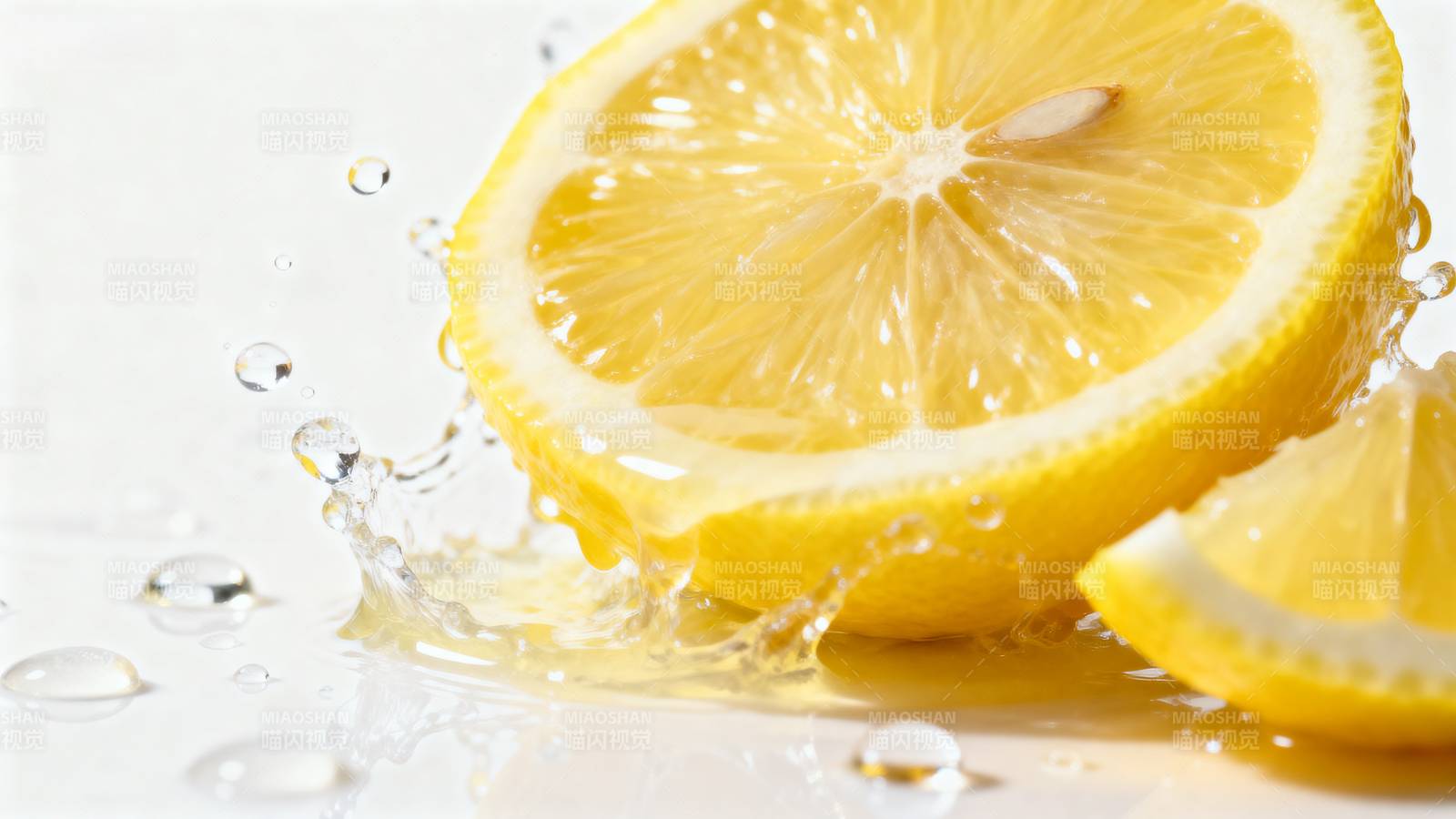 柠檬切片溅水图片