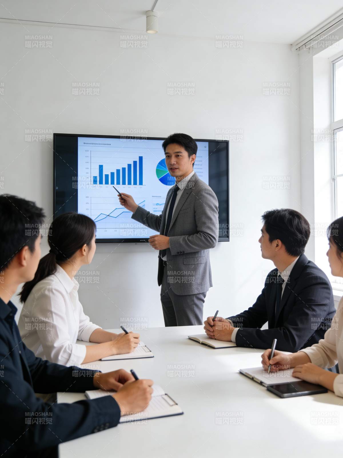 商务会议数据分析图片