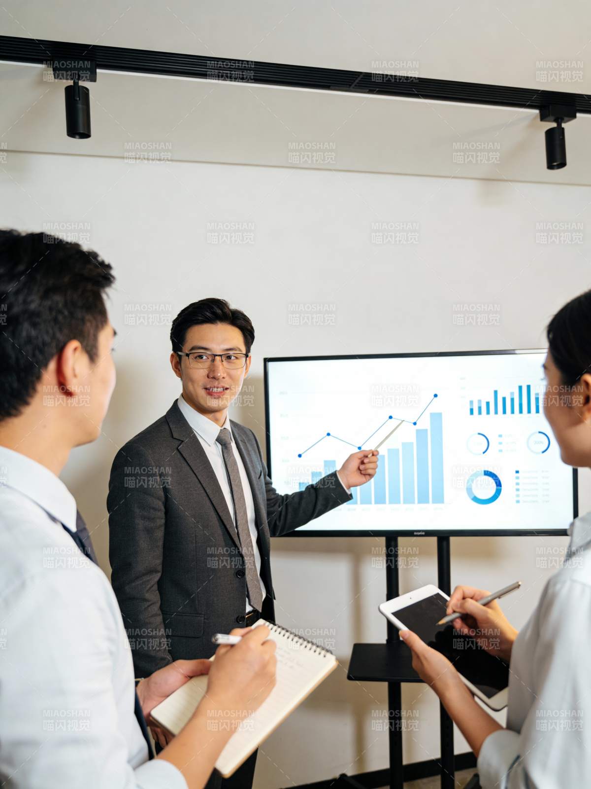 商务会议分析图表图片