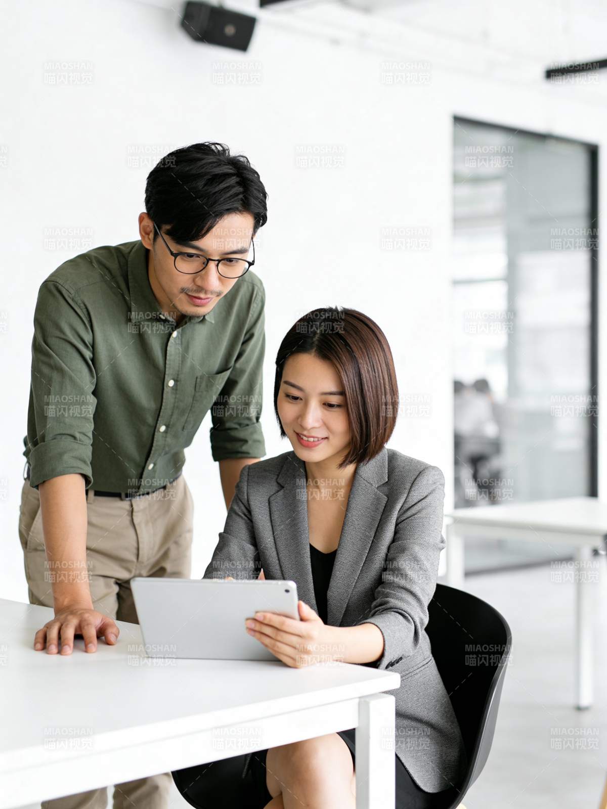 职场协作共进图片