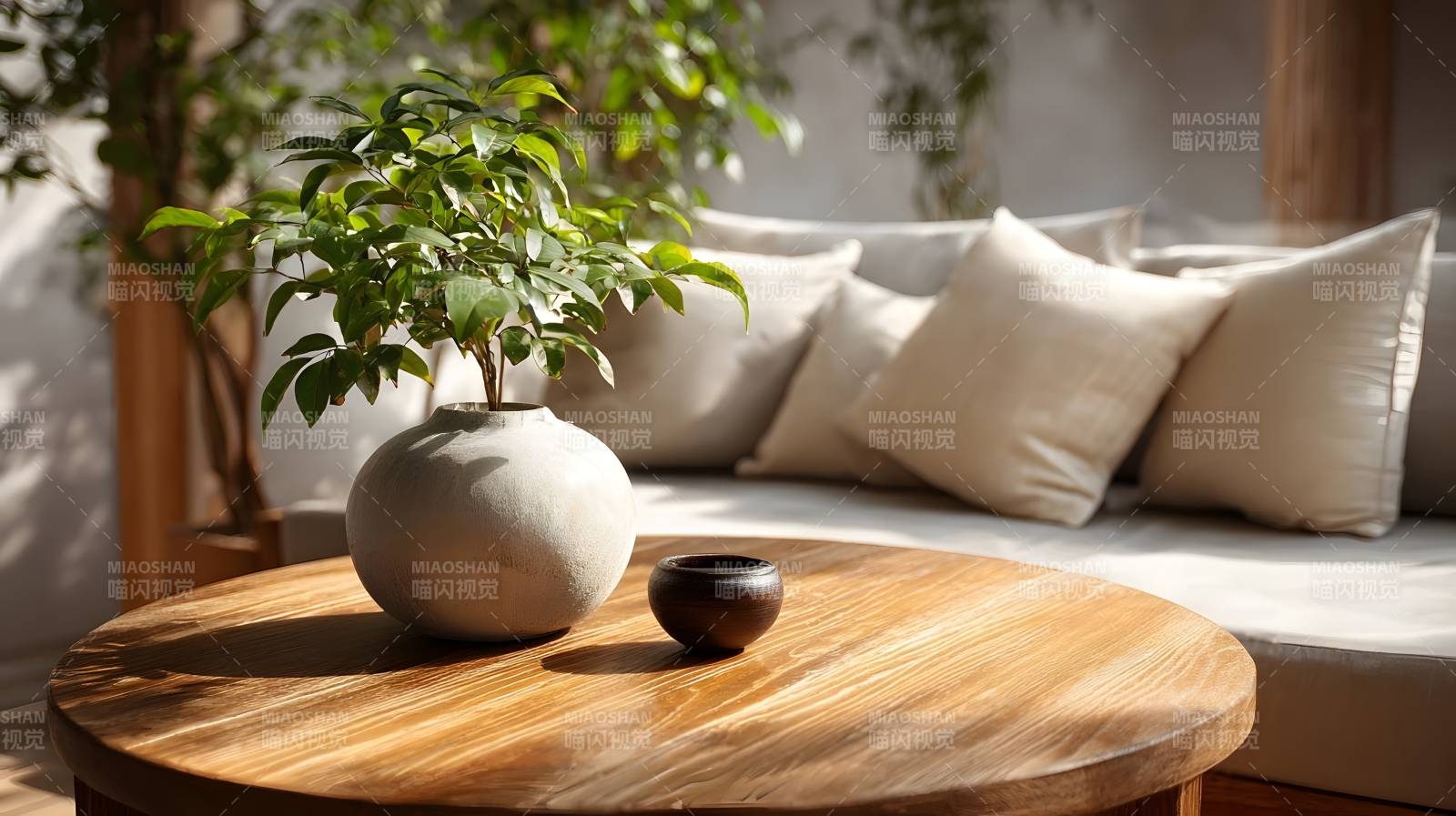 绿植点缀温馨角落图片