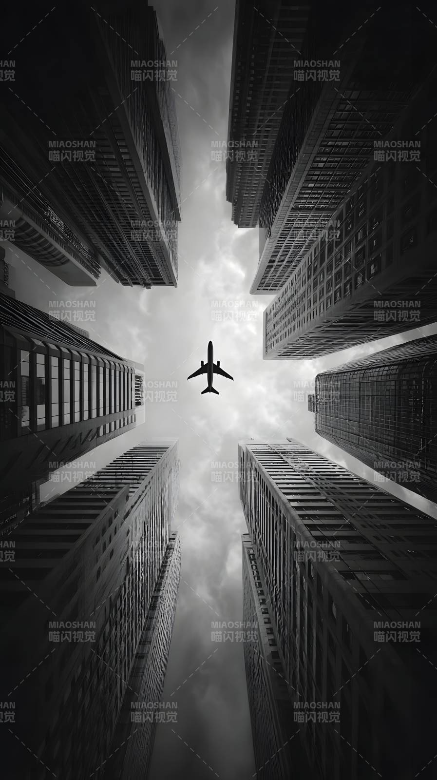 城市之眼 飞机掠过图片