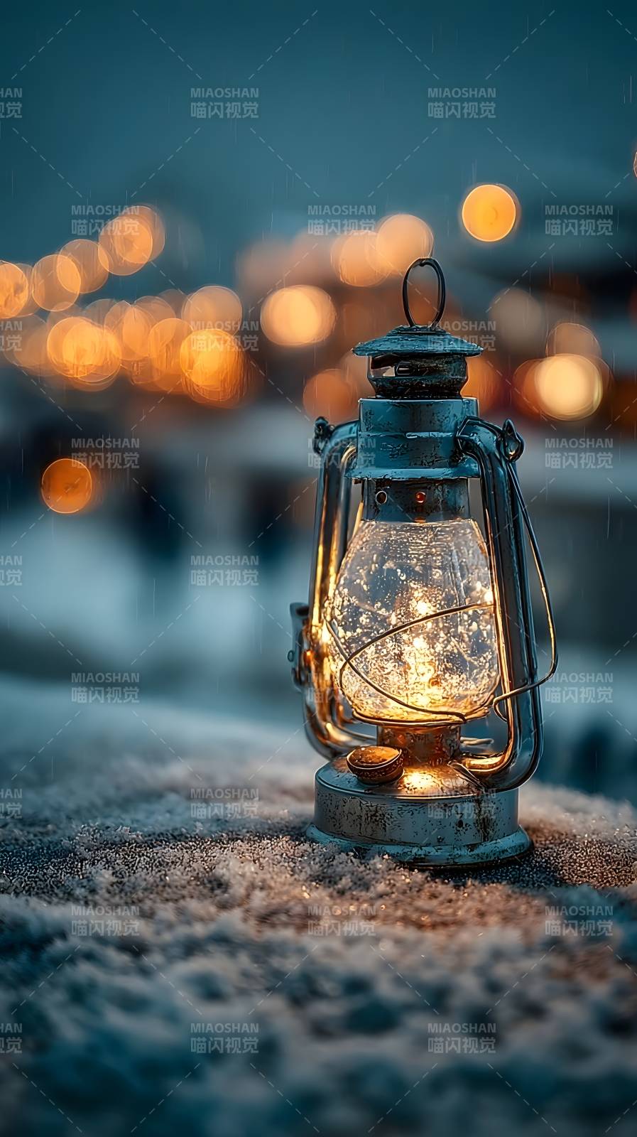 雪夜灯影图片