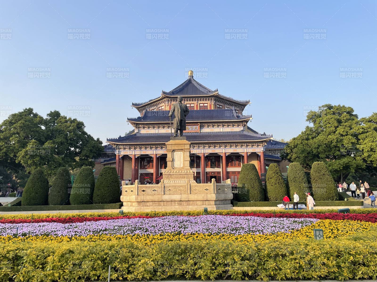 中山陵前花海如画图片