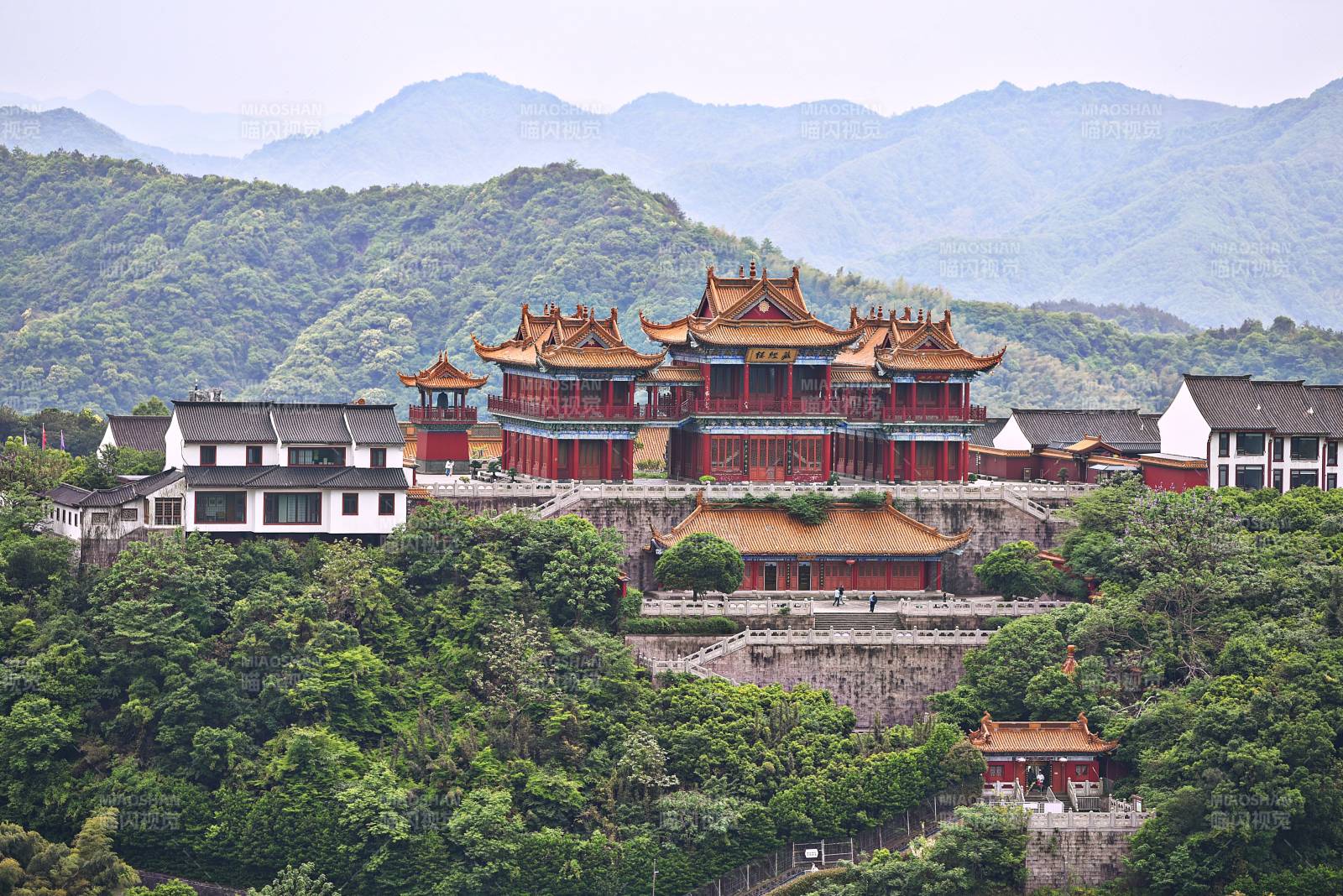 浙江绍兴兜天宫景区仿古建筑群图片