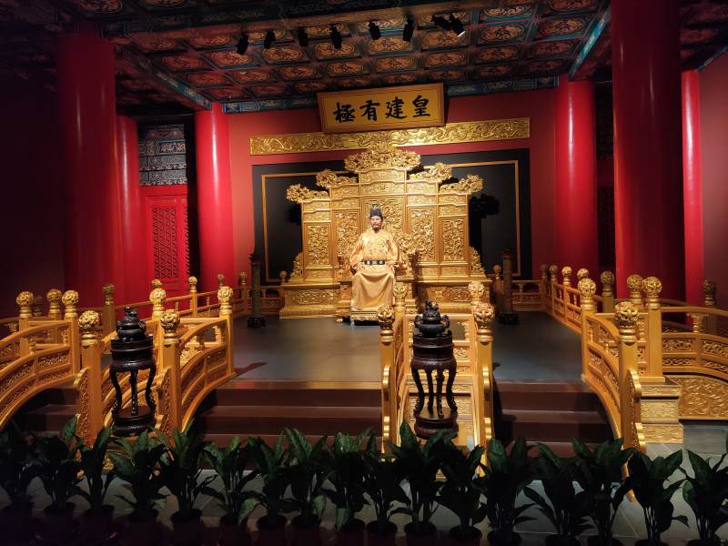 合肥名人馆金銮殿内帝王座图片