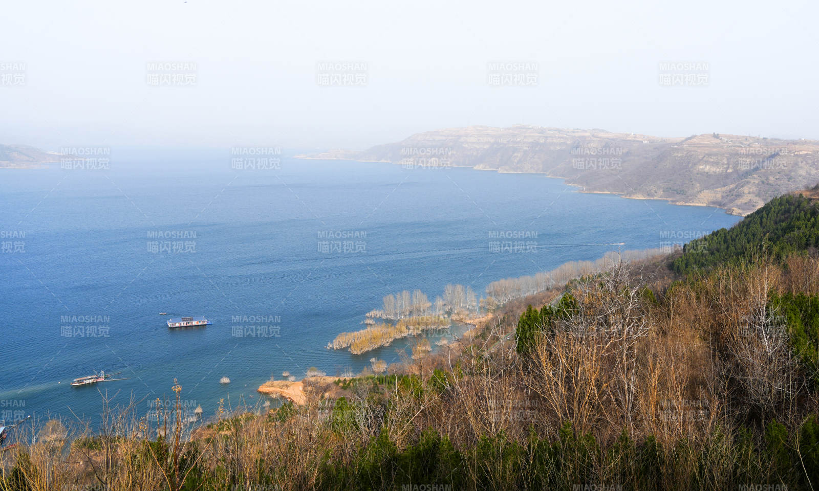 湖光山色美景图片