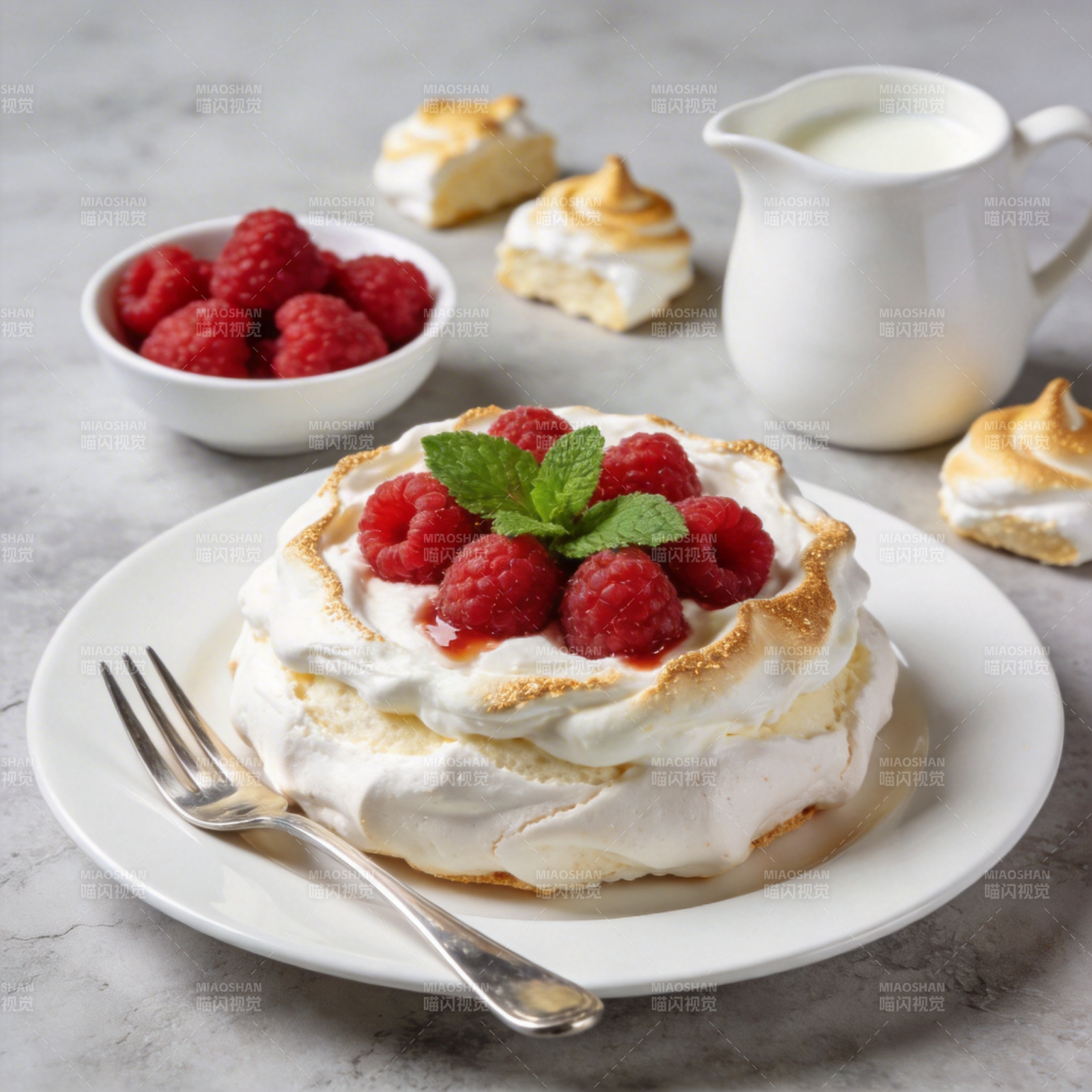 覆盆子蛋白酥图片