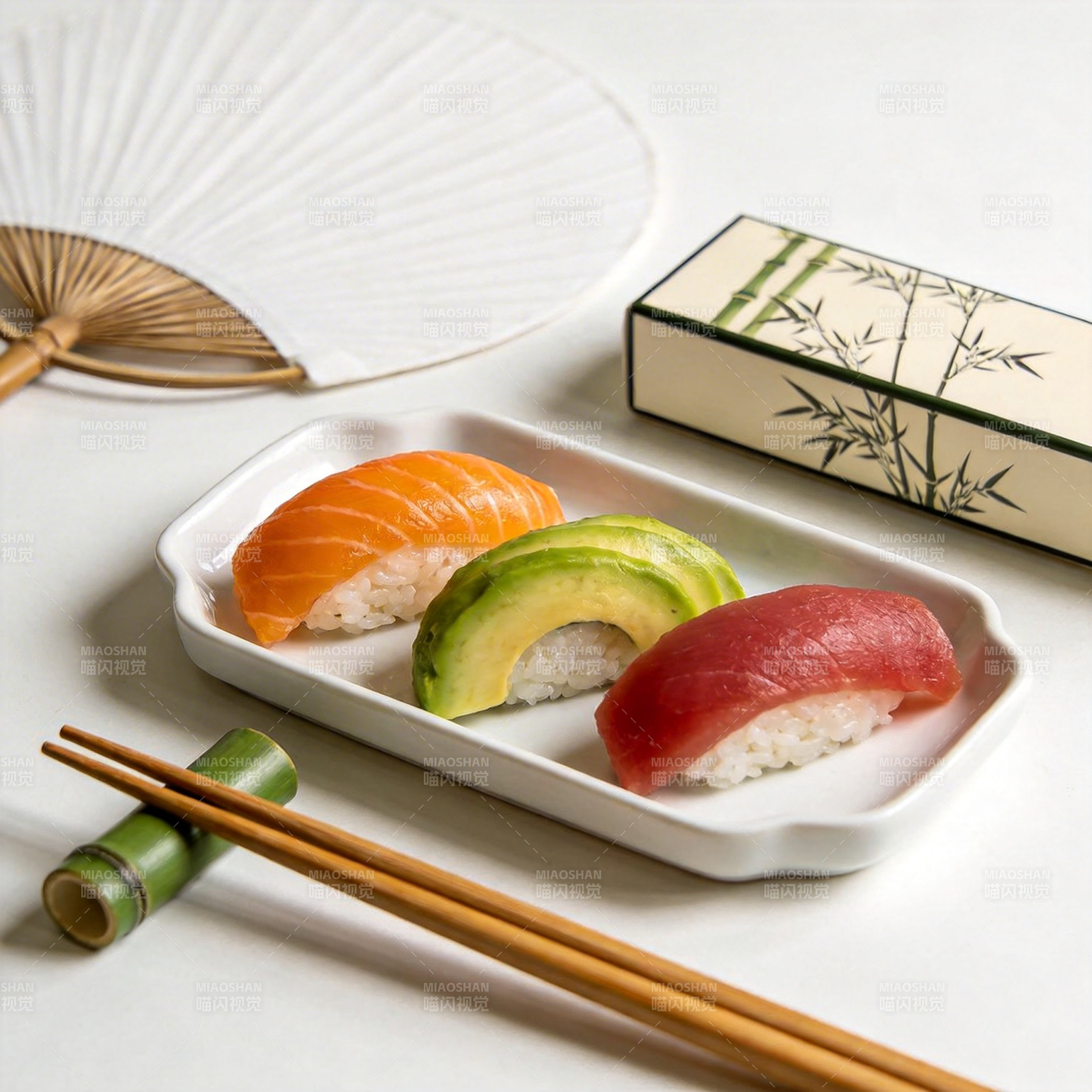 三文鱼寿司拼盘图片