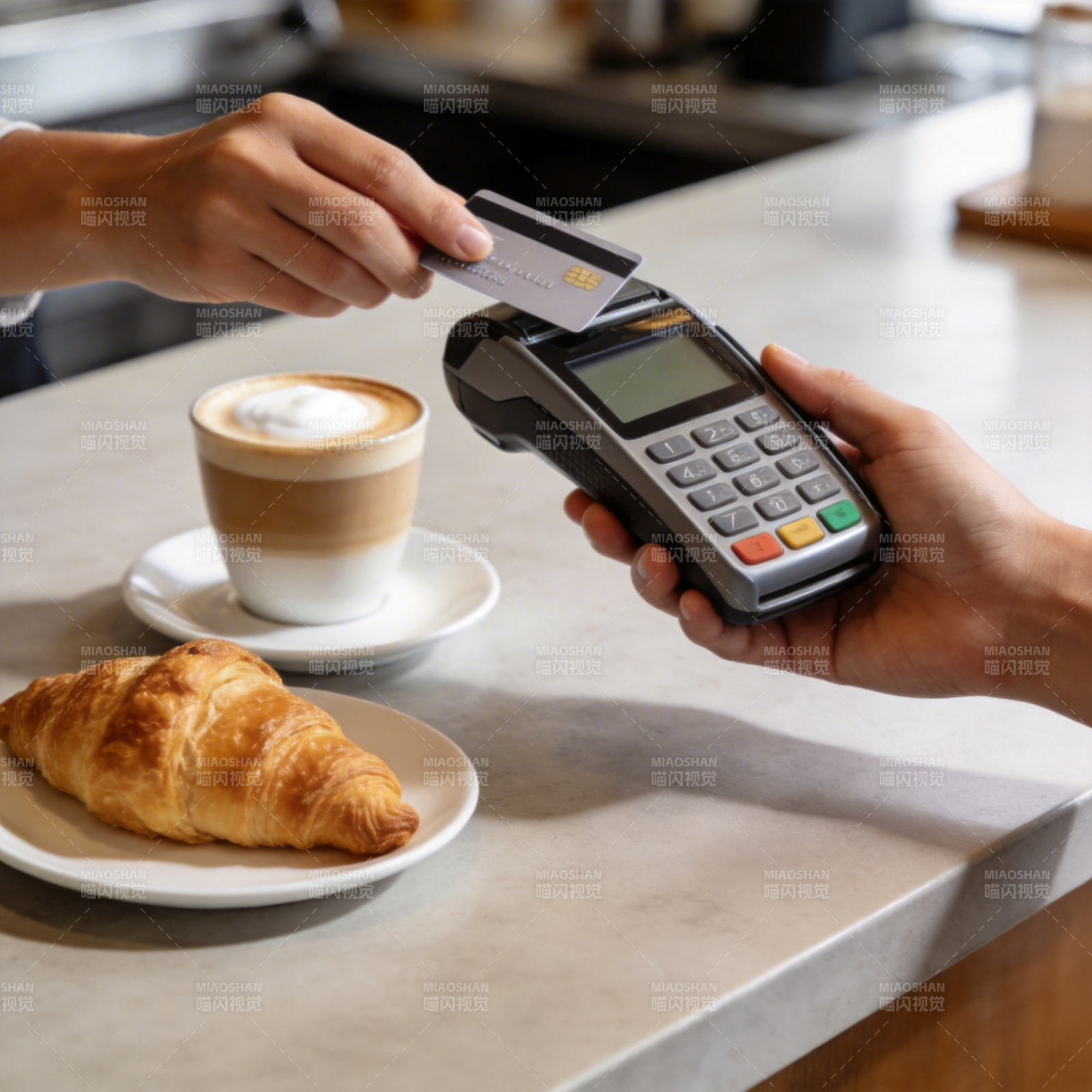 咖啡店刷卡支付图片