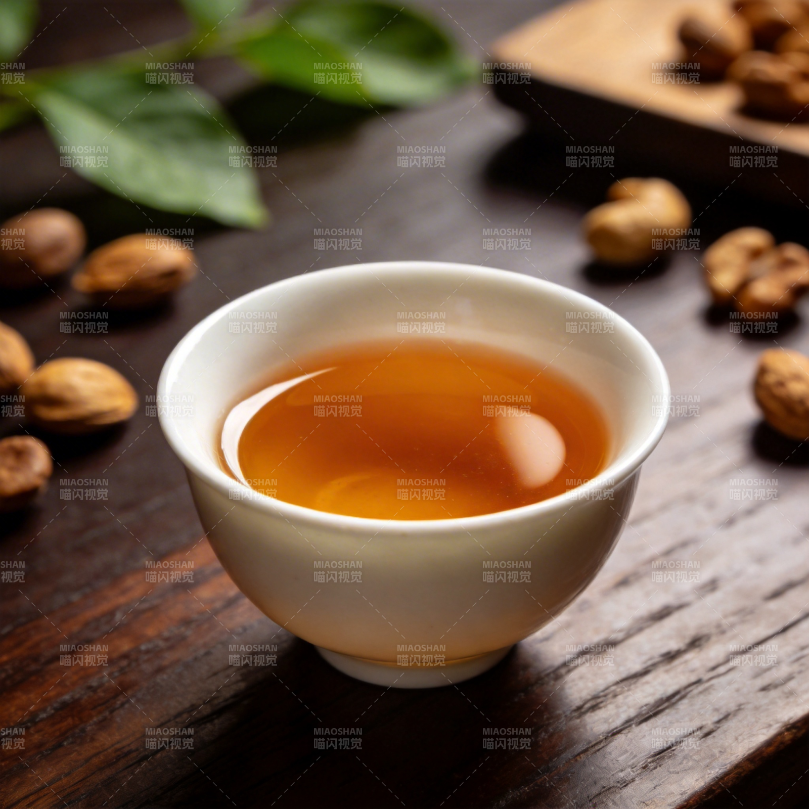 茶香四溢 坚果相伴图片