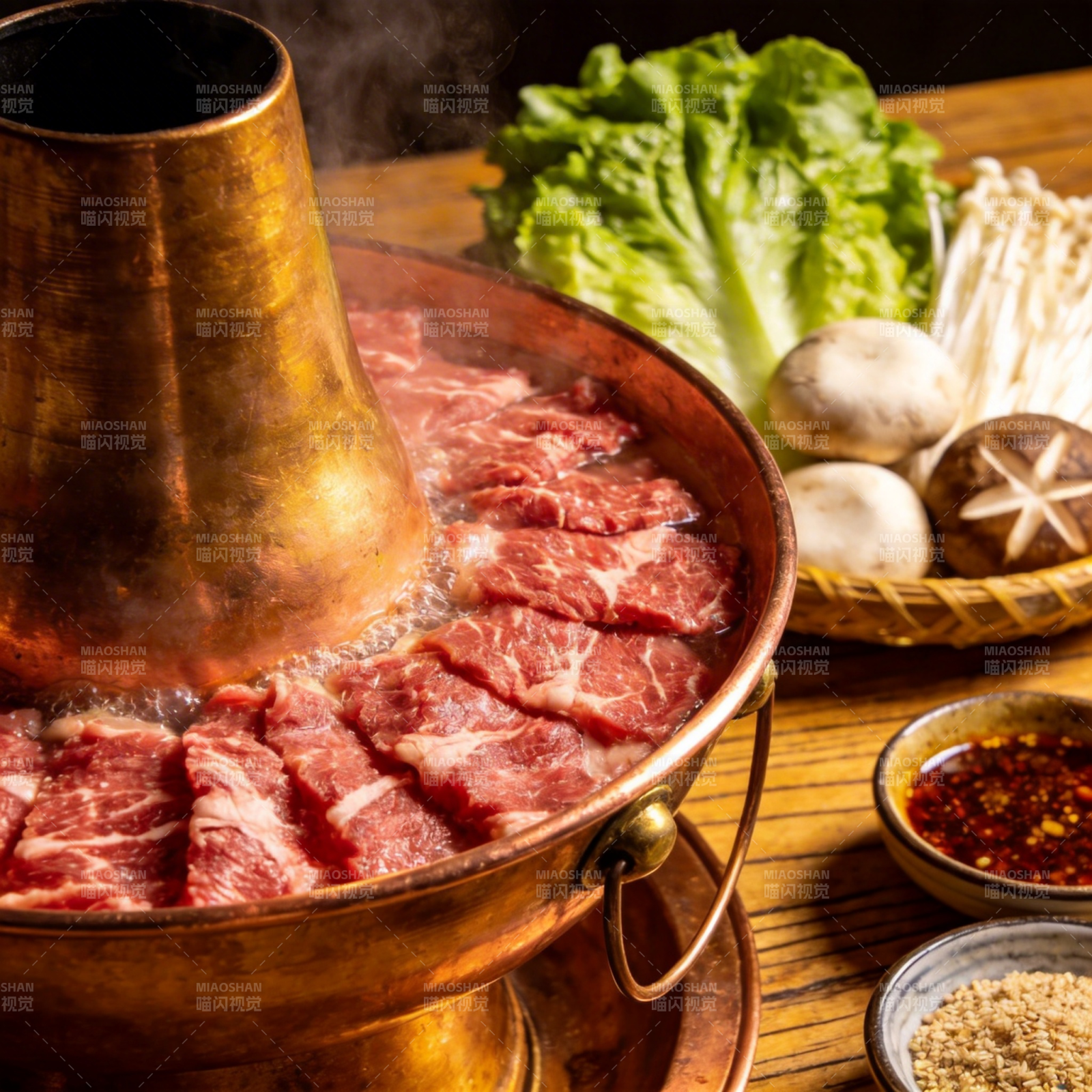 铜锅涮肉 鲜嫩诱人图片