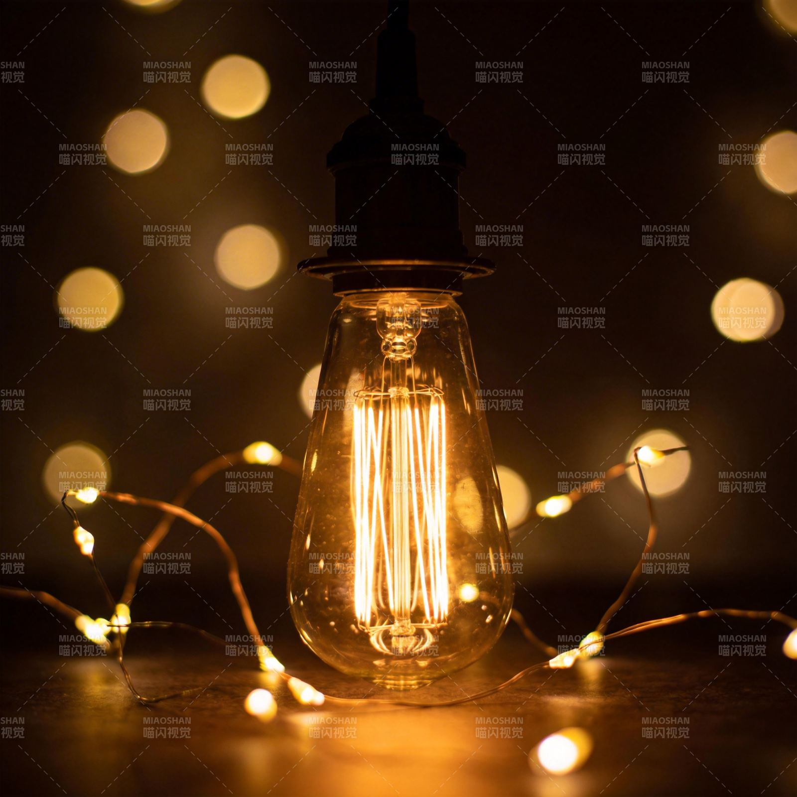 暖光灯泡 温馨夜景图片