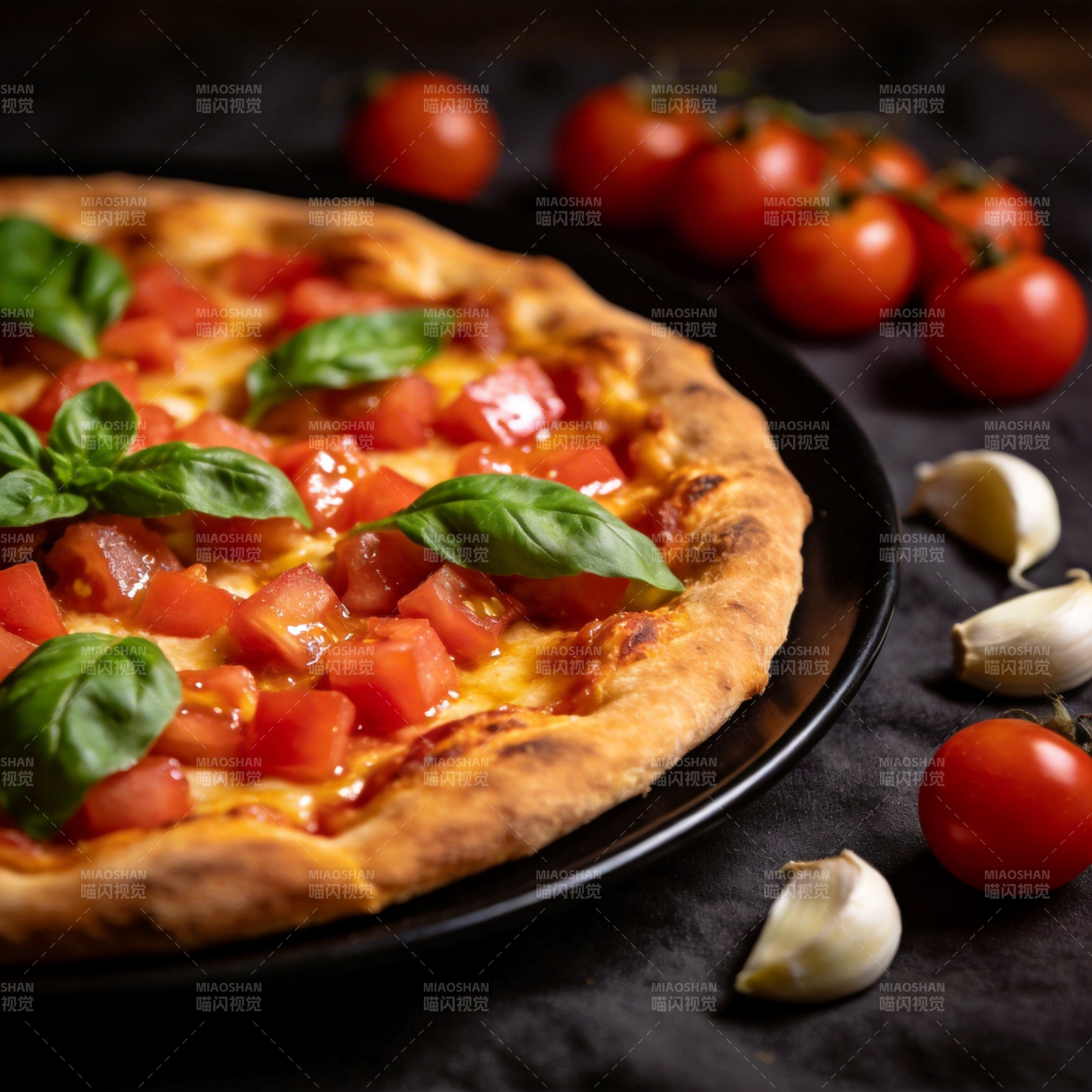 新鲜番茄披萨图片