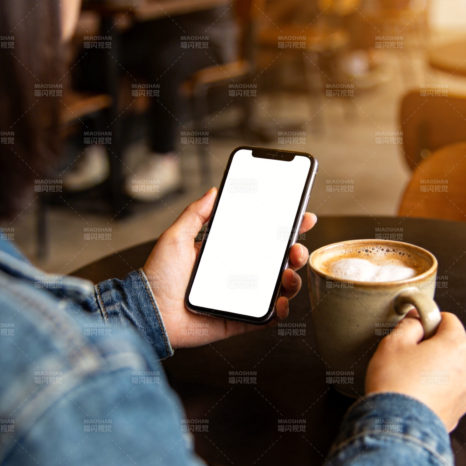 咖啡时光 手机相伴图片