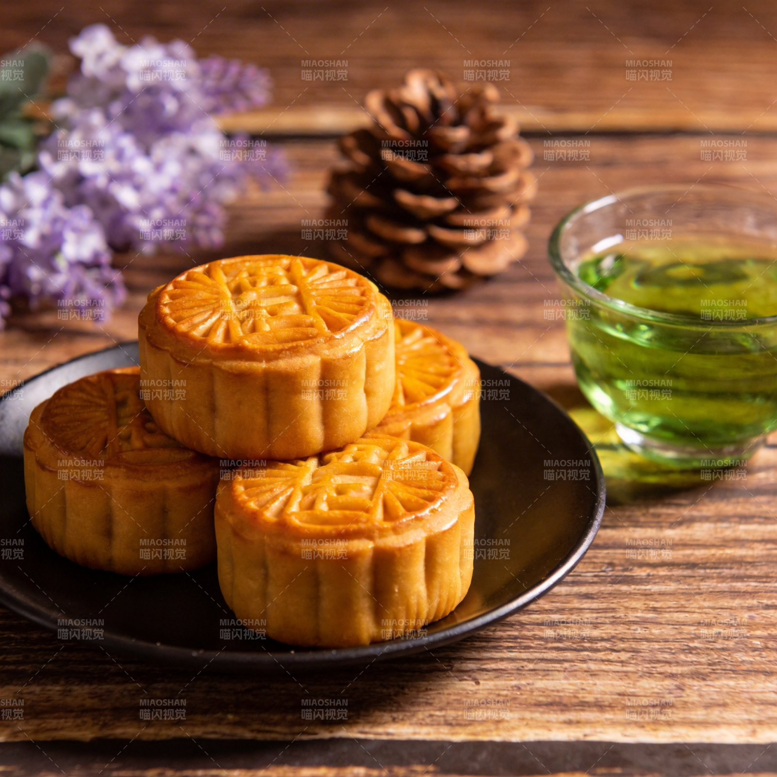 月饼茶香伴秋意图片