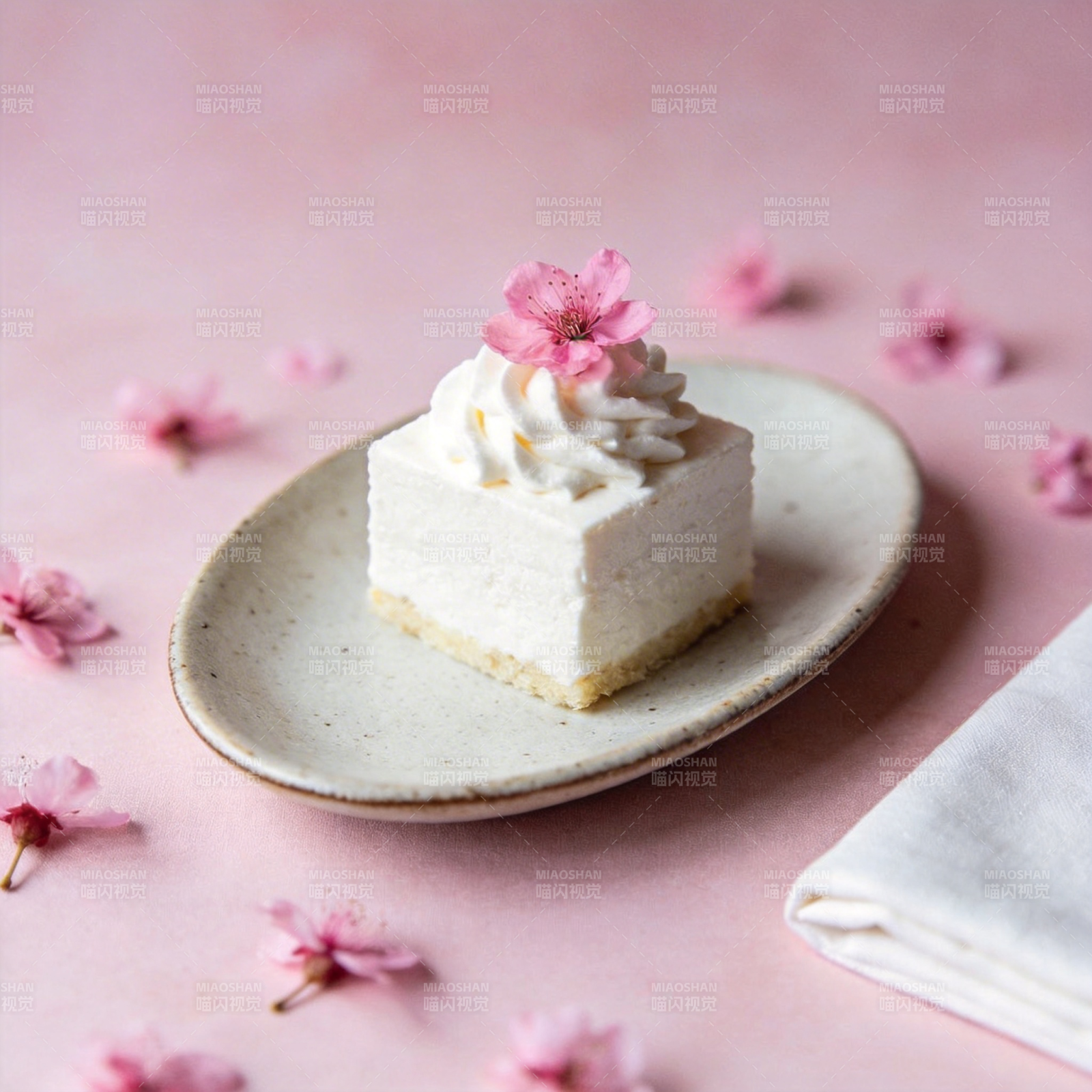 樱花奶油蛋糕图片