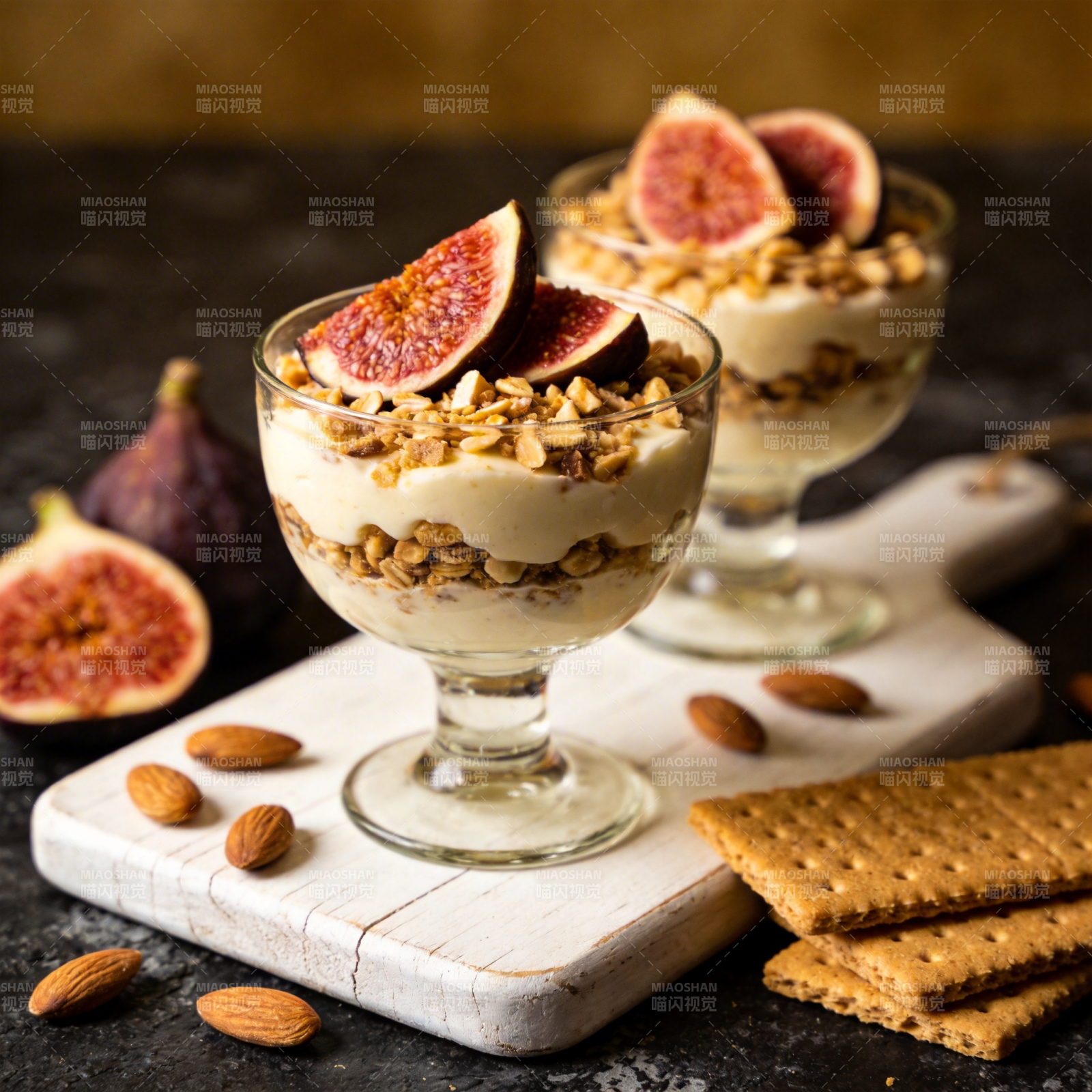 无花果酸奶杯图片