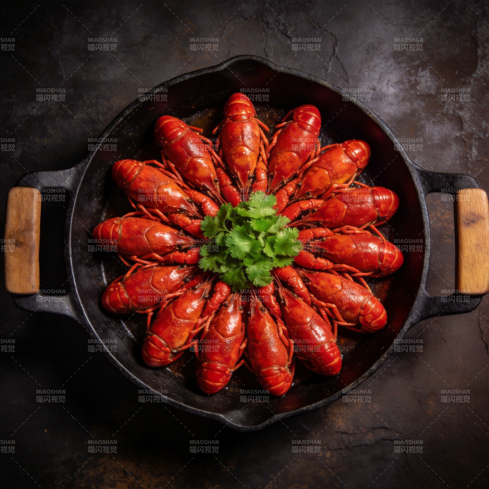 红虾盛宴图片