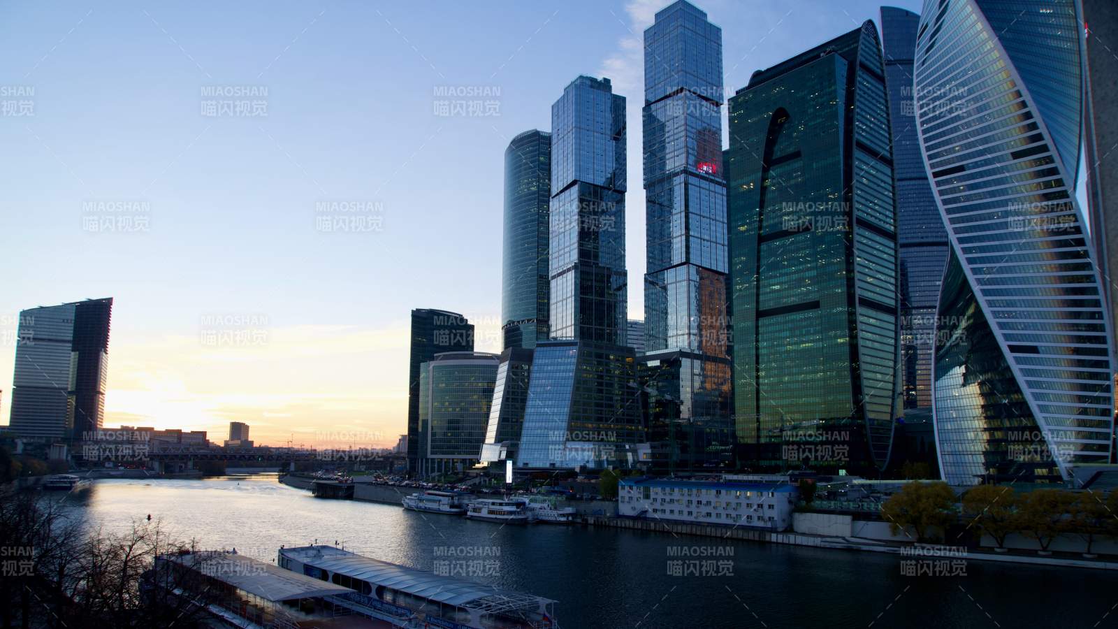 莫斯科城市天际线黄昏景图片