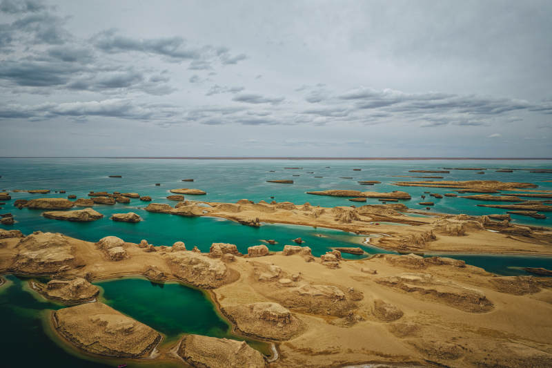 碧海黄沙奇景图片