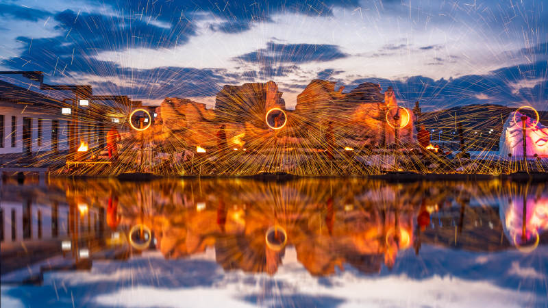 夜景倒影奇观图片