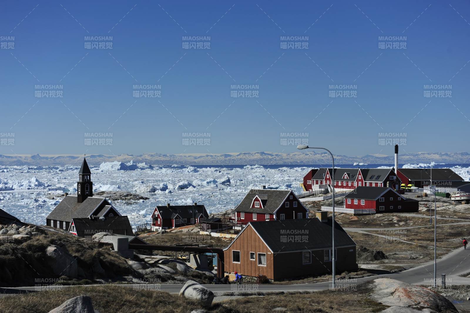 北极小镇雪景图片
