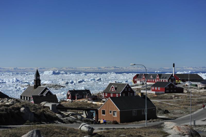 北极小镇雪景图片