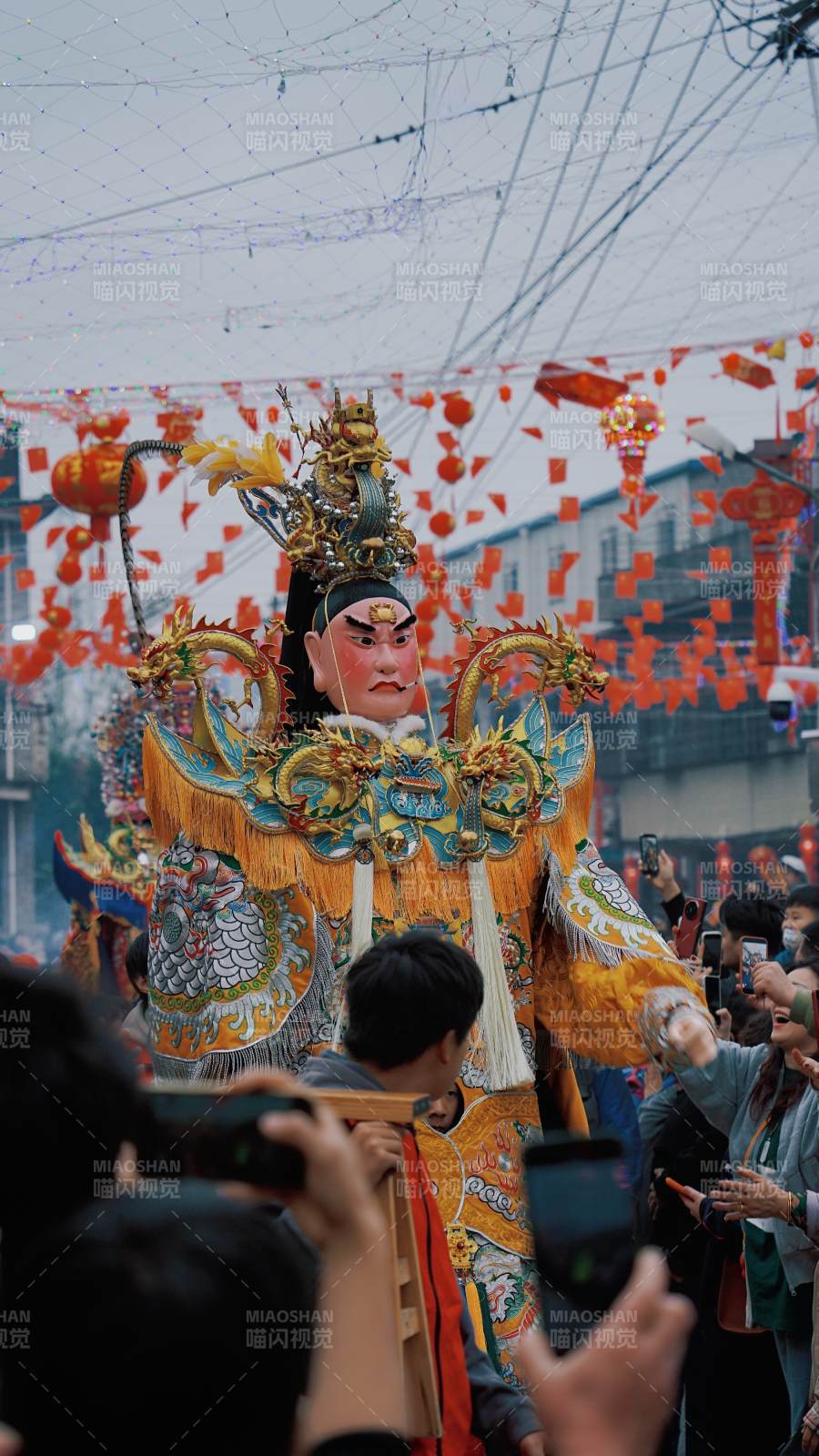 巡游盛景 金甲神将图片
