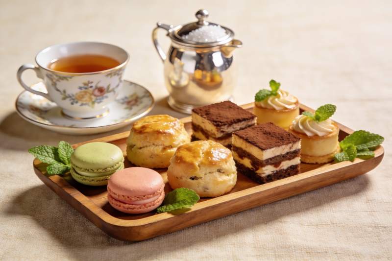 精致下午茶甜点与茶饮图片