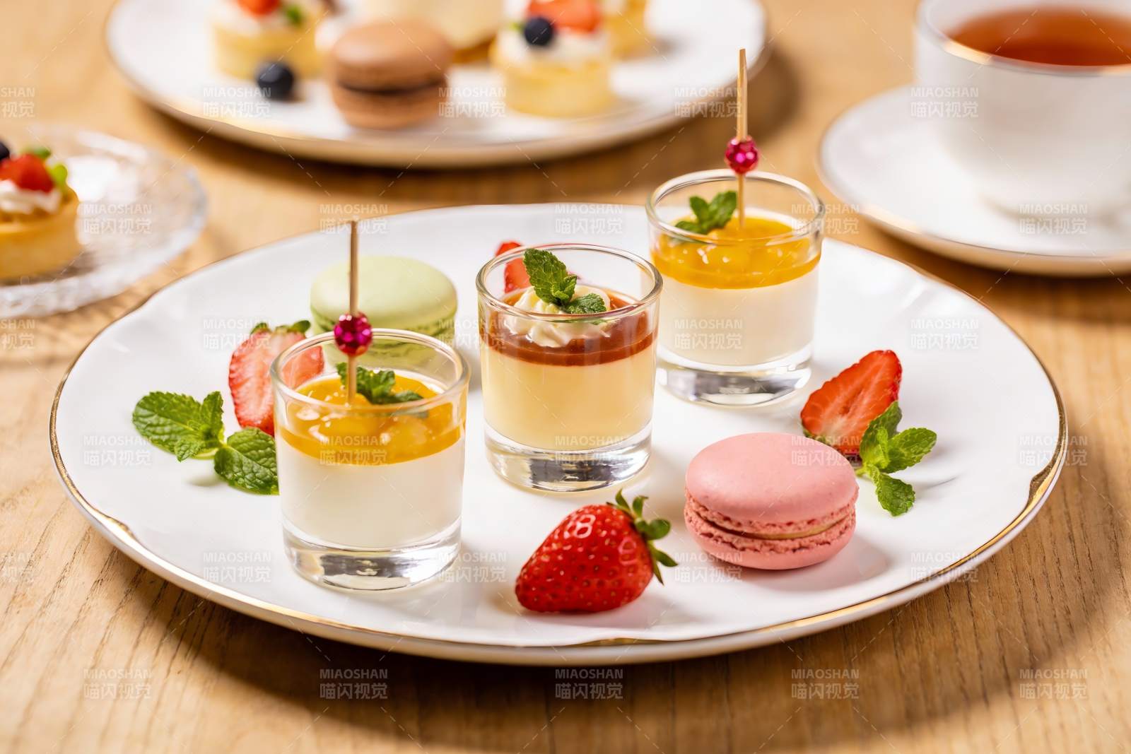 精致下午茶甜点摆盘图片