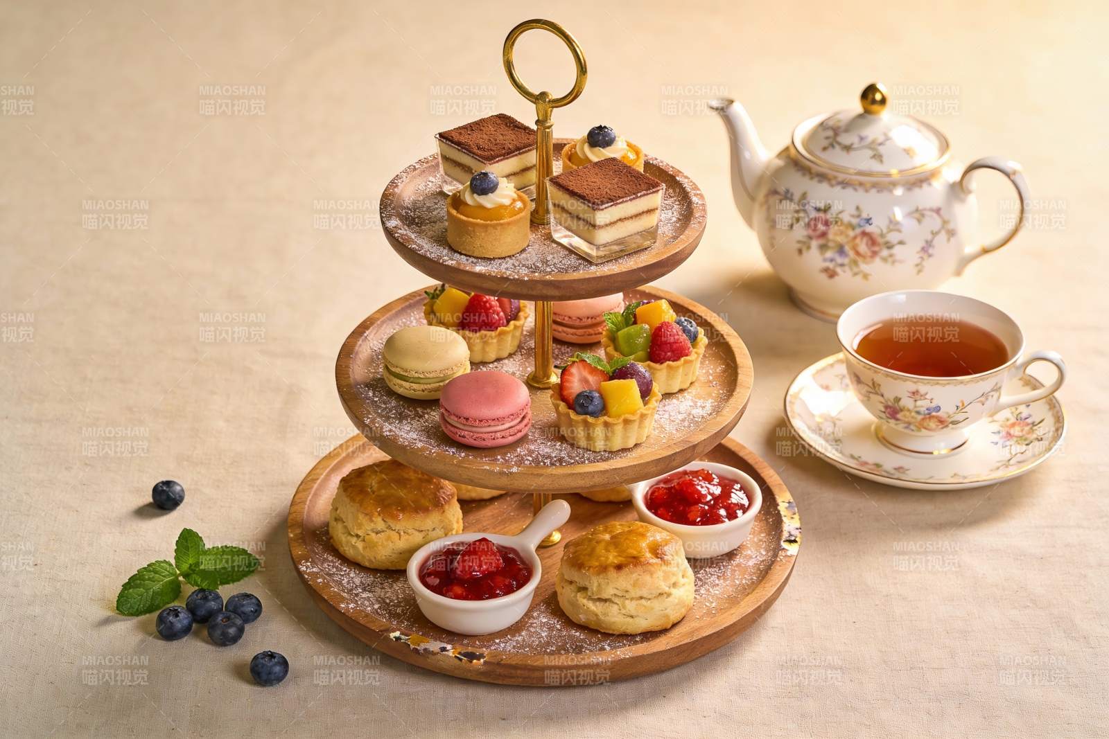 三层点心架配下午茶图片