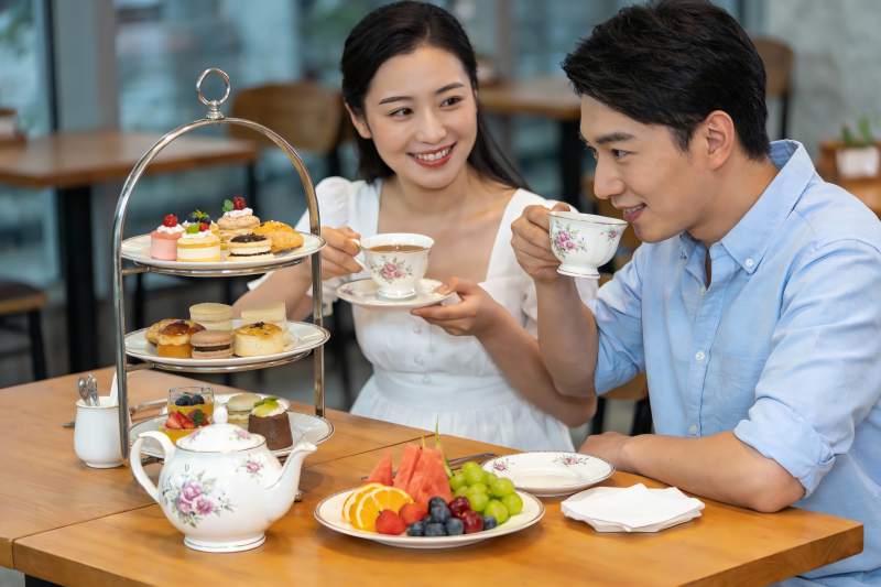 情侣下午茶时光甜蜜温馨图片