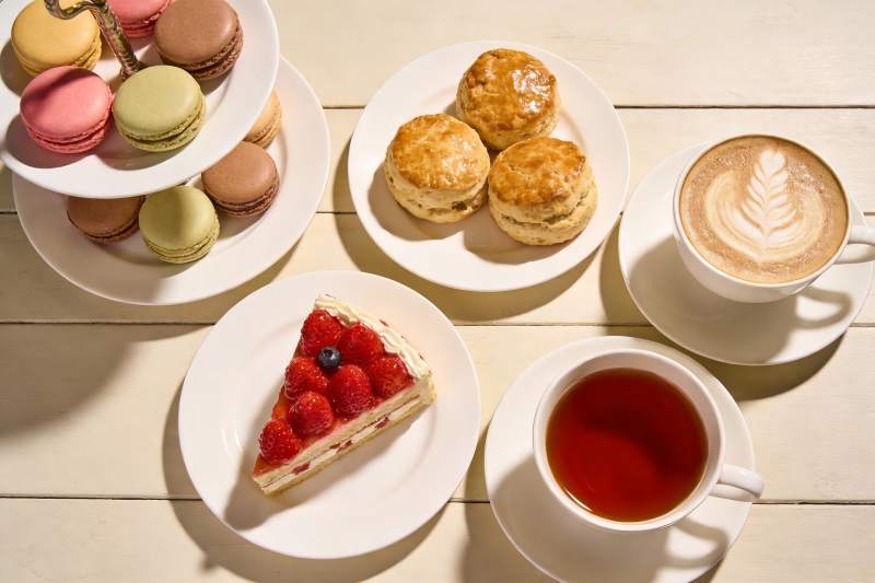 精致下午茶甜点与饮品图片