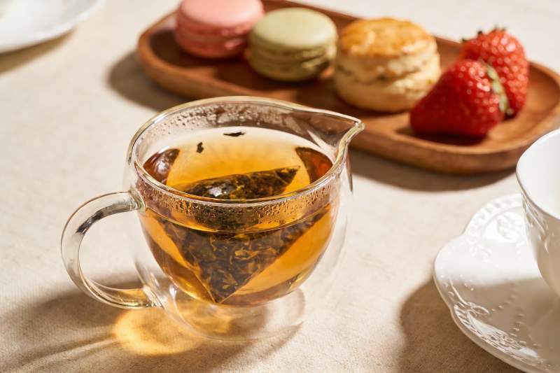 茶饮与甜点的惬意时光图片