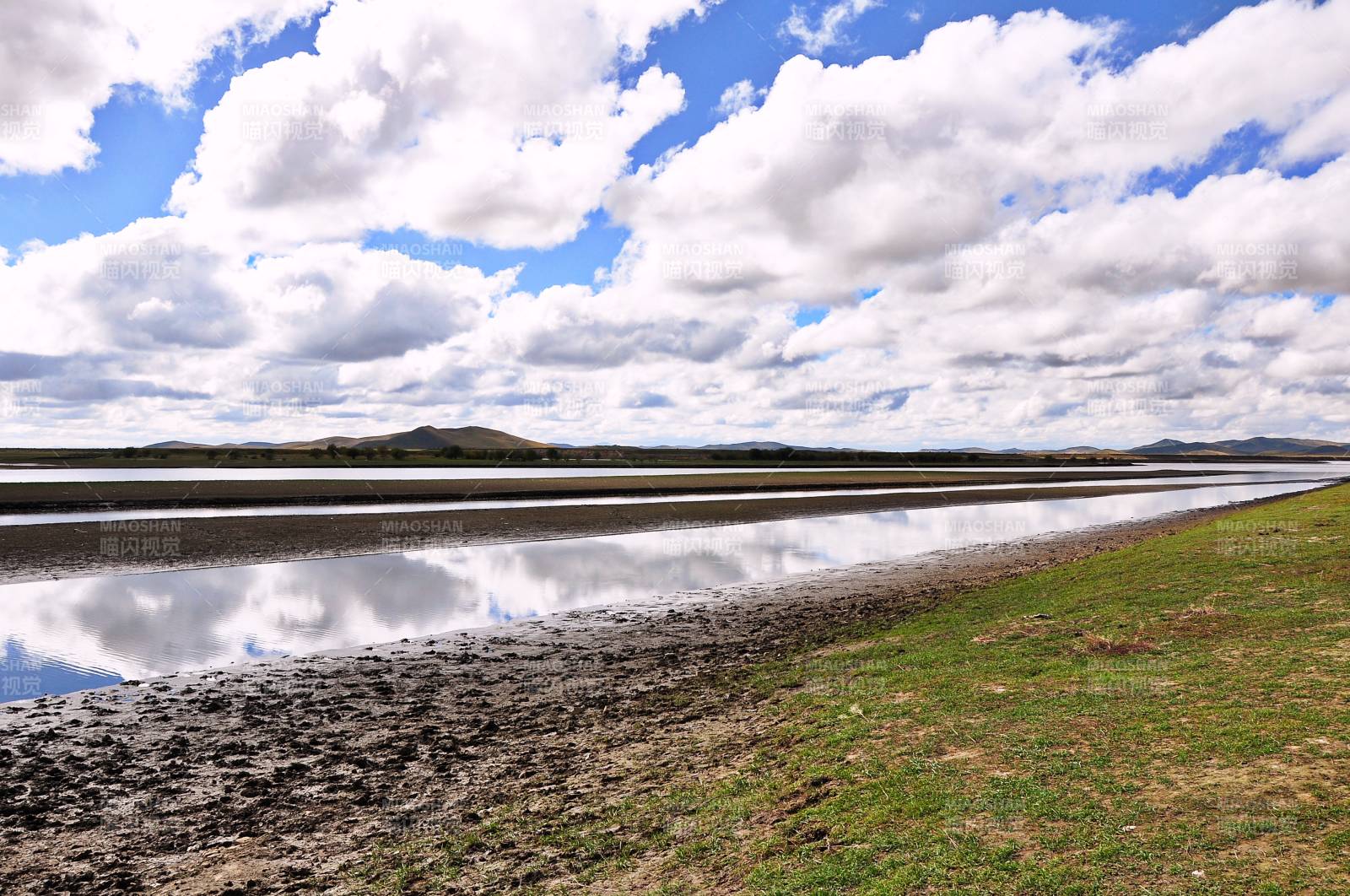 四川阿坝州黄河九曲第一湾景区风光图片