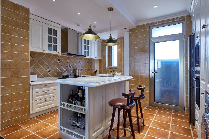 温馨厨房吧台设计图片