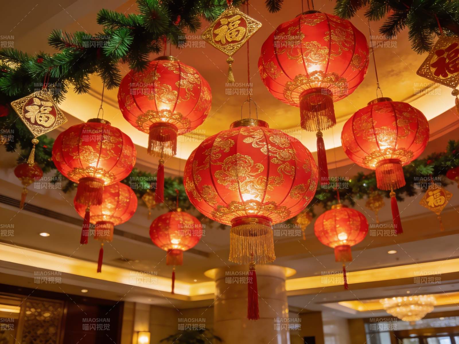 室内悬挂红色灯笼装饰场景图片