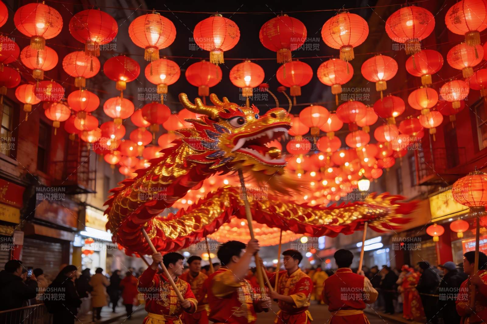 夜街舞龙灯会热闹非凡图片