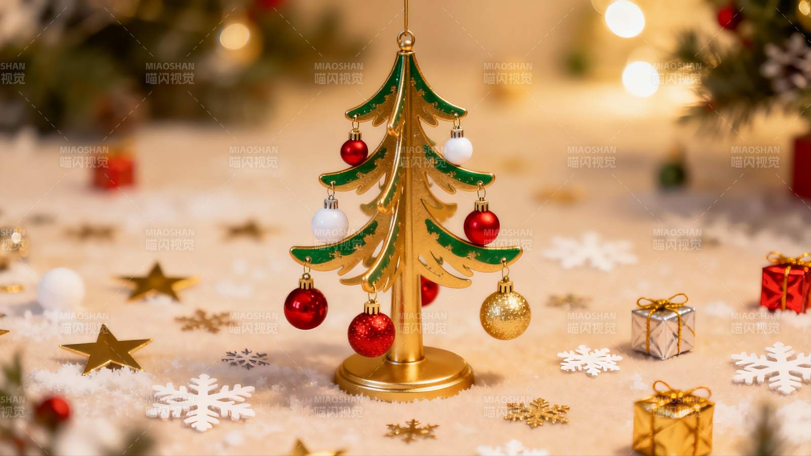 圣诞树装饰摆件节日氛围浓厚图片